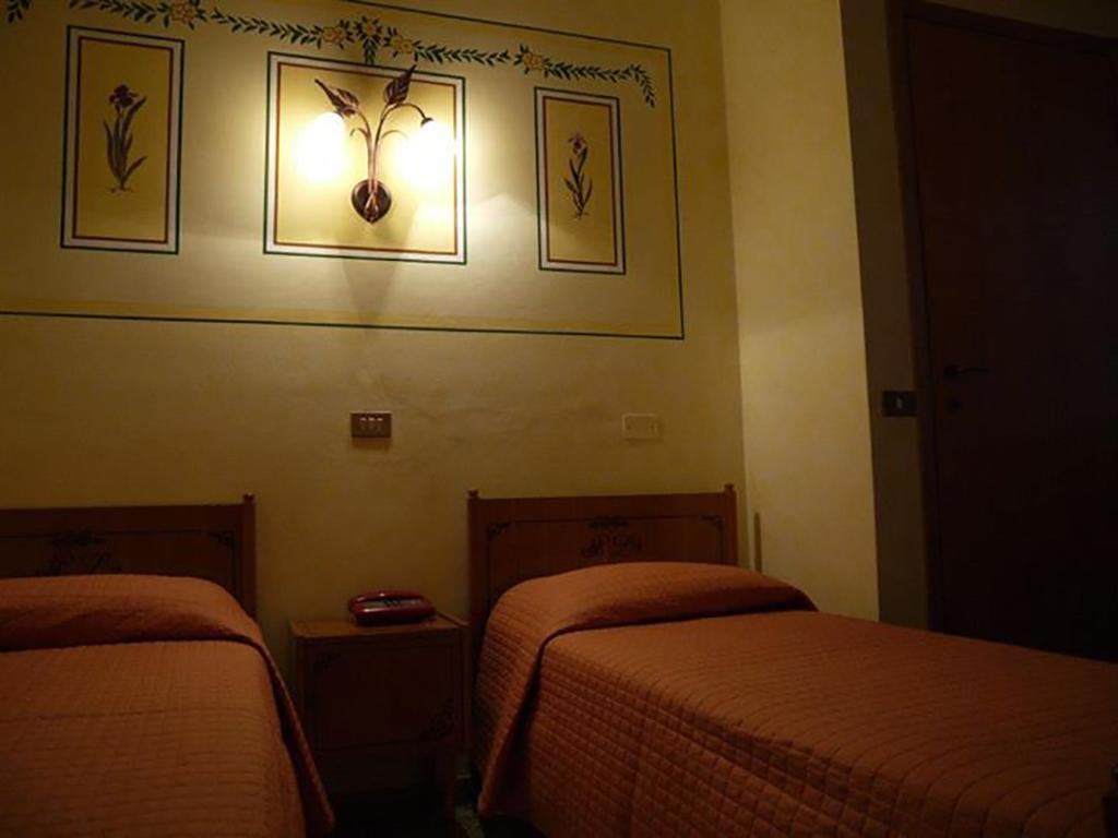 Pensione Lidia San Salvo Bagian luar foto