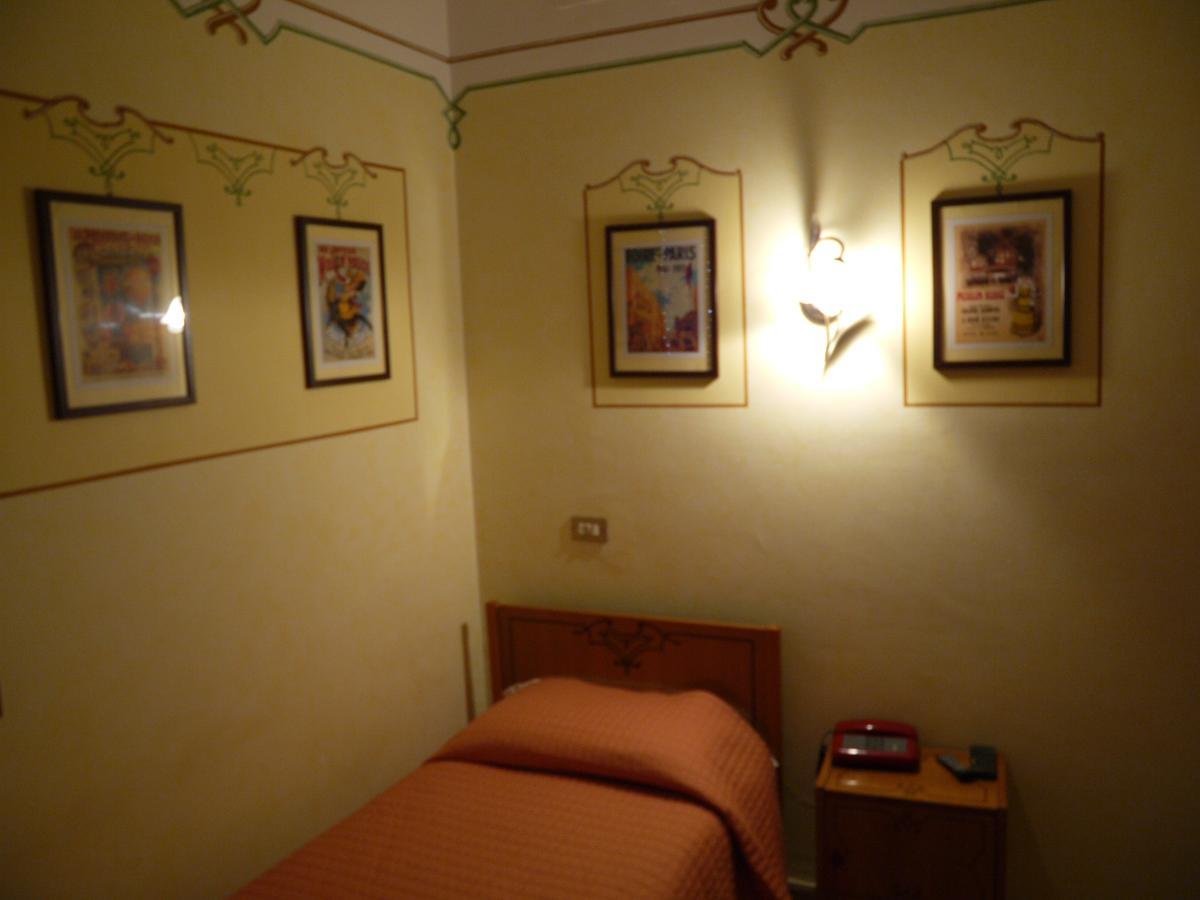 Pensione Lidia San Salvo Bagian luar foto